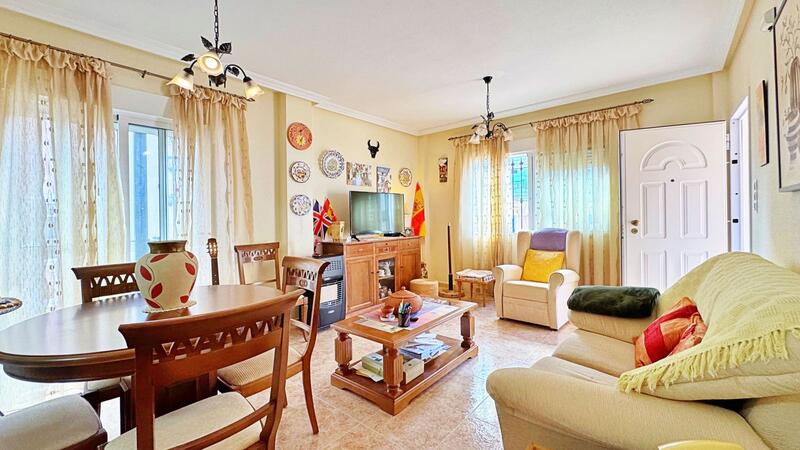 3 Schlafzimmer Stadthaus zu verkaufen