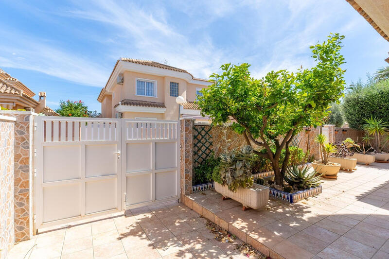 3 Cuarto Villa en venta 3 Cuarto Villa en venta