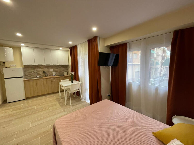 квартира продается в Alacant/Alicante, Alicante