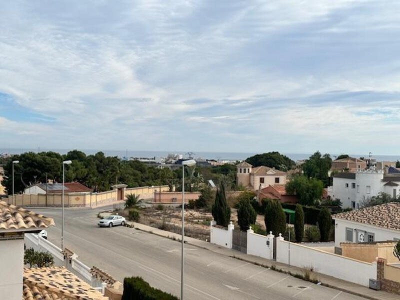 Villa for sale in La Zenia, Alicante