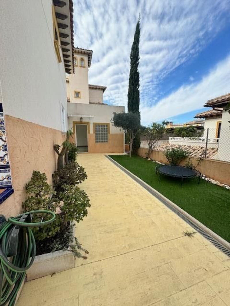 4 soverom Villa til salgs i La Zenia, Alicante