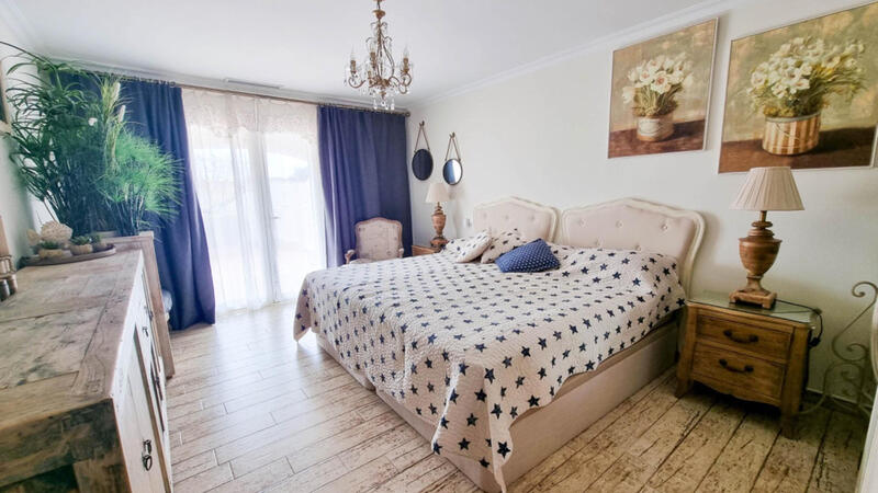 6 chambre Villa à vendre 6 chambre Villa à vendre