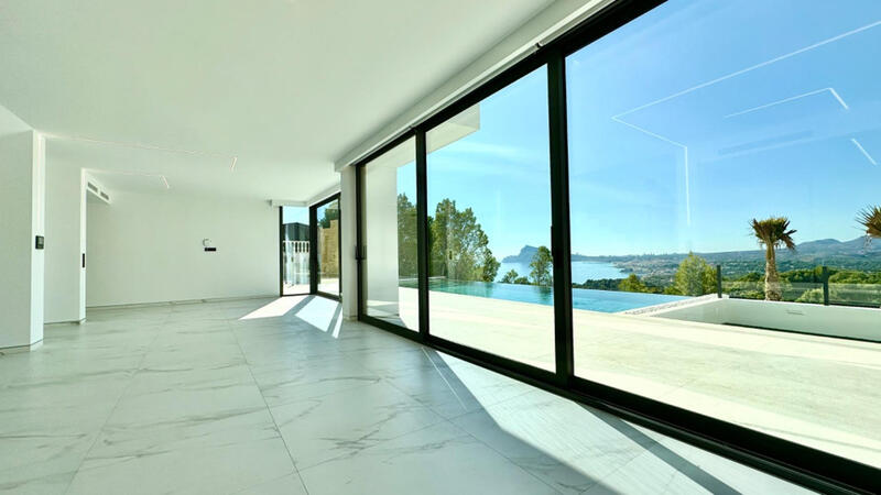 5 Schlafzimmer Villa zu verkaufen 5 Schlafzimmer Villa zu verkaufen