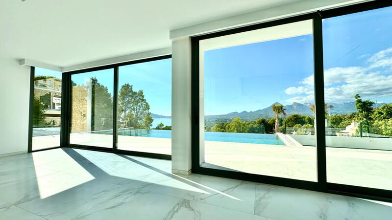 5 Schlafzimmer Villa zu verkaufen 5 Schlafzimmer Villa zu verkaufen