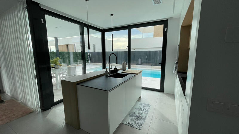 3 slaapkamer Villa Te koop