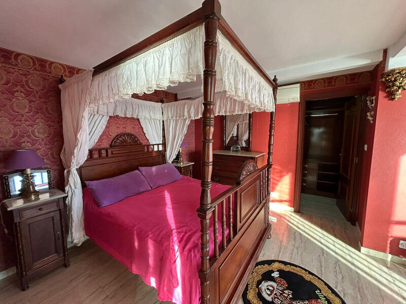 3 slaapkamer Appartement Te koop 3 slaapkamer Appartement Te koop