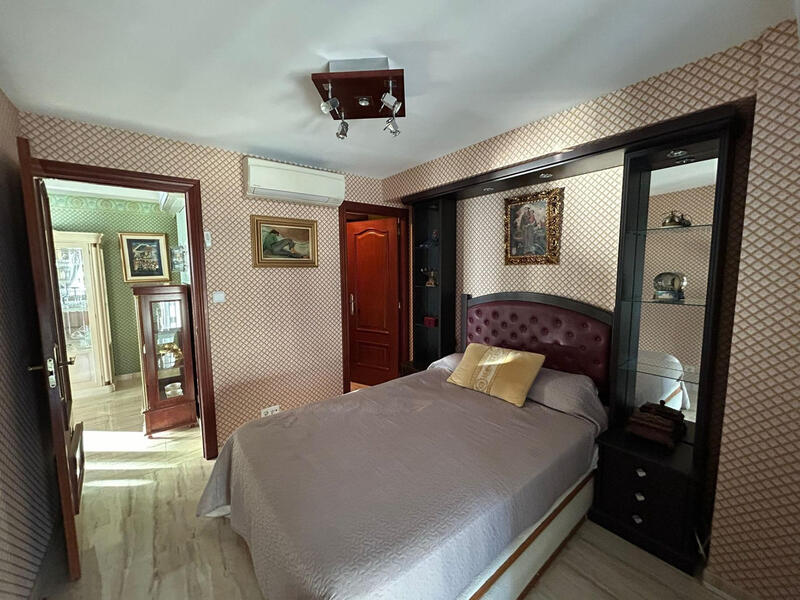 3 slaapkamer Appartement Te koop 3 slaapkamer Appartement Te koop