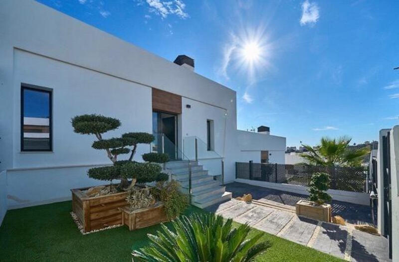 3 Schlafzimmer Villa zu verkaufen 3 Schlafzimmer Villa zu verkaufen