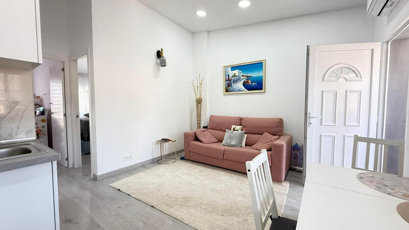 2 Schlafzimmer Appartement zu verkaufen in Torrevieja, Alicante