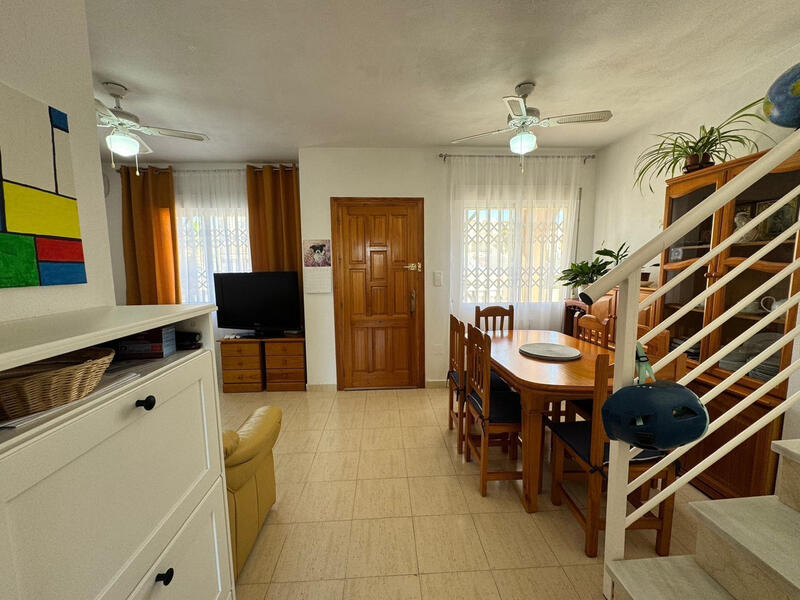 3 bedroom Townhouse for sale