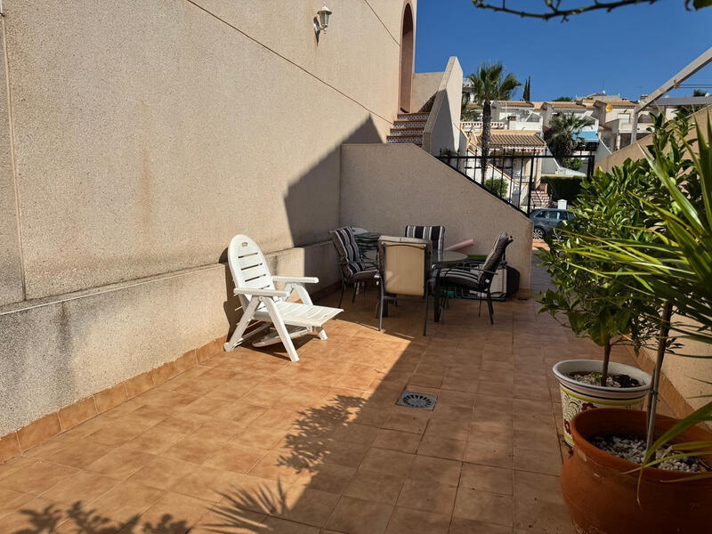 3 bedroom Townhouse for sale