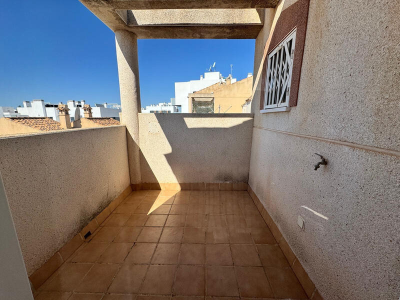3 bedroom Townhouse for sale