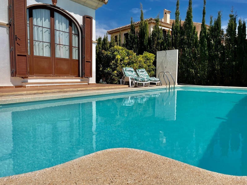 Villa en venta en Finestrat, Alicante