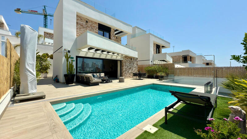 3 Schlafzimmer Villa zu verkaufen in Finestrat, Alicante
