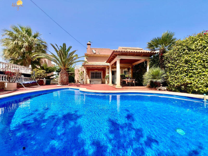 3 chambre Villa à vendre dans Torrevieja, Alicante
