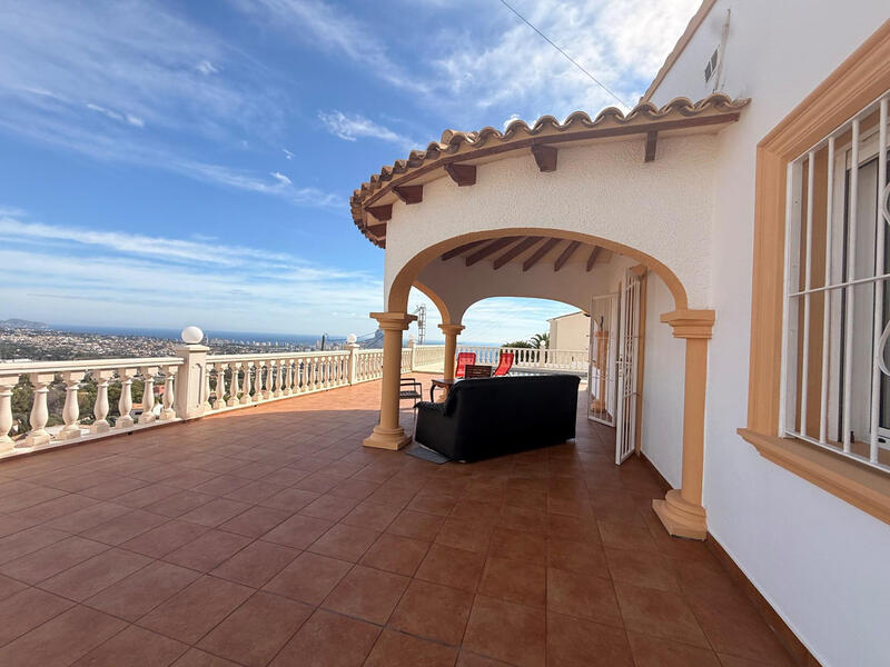 4 bedroom Villa for sale in Calpe, Alicante