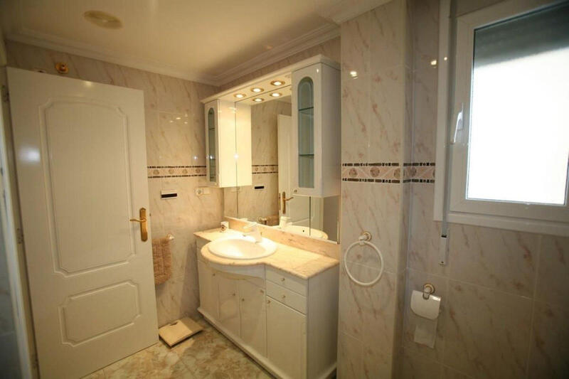 3 slaapkamer Appartement Te koop 3 slaapkamer Appartement Te koop