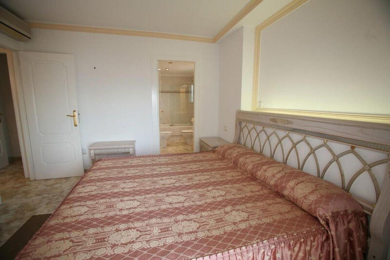 3 slaapkamer Appartement Te koop 3 slaapkamer Appartement Te koop