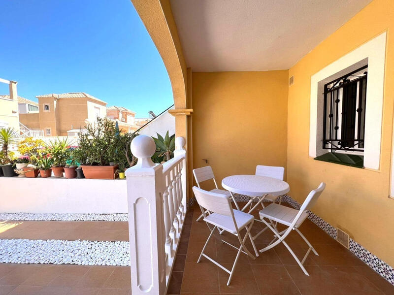 2 slaapkamer Villa Te koop in Torrevieja, Alicante