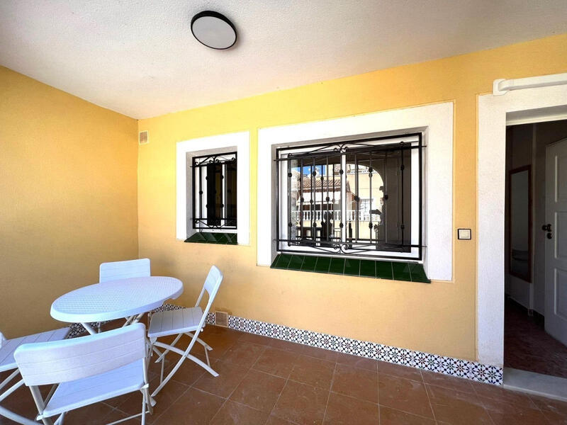 2 slaapkamer Villa Te koop in Torrevieja, Alicante