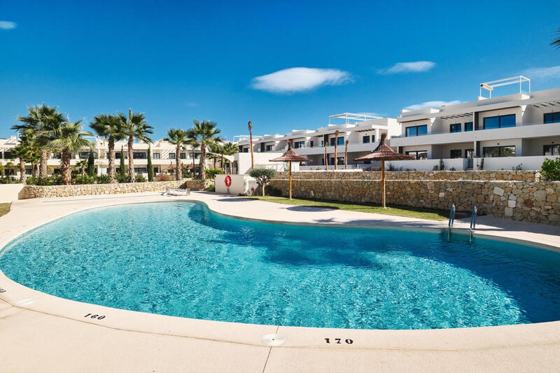 2 bedroom Apartment for sale