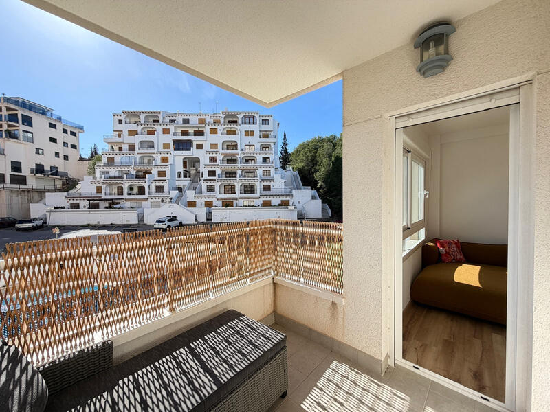 квартира продается в Campoamor, Alicante