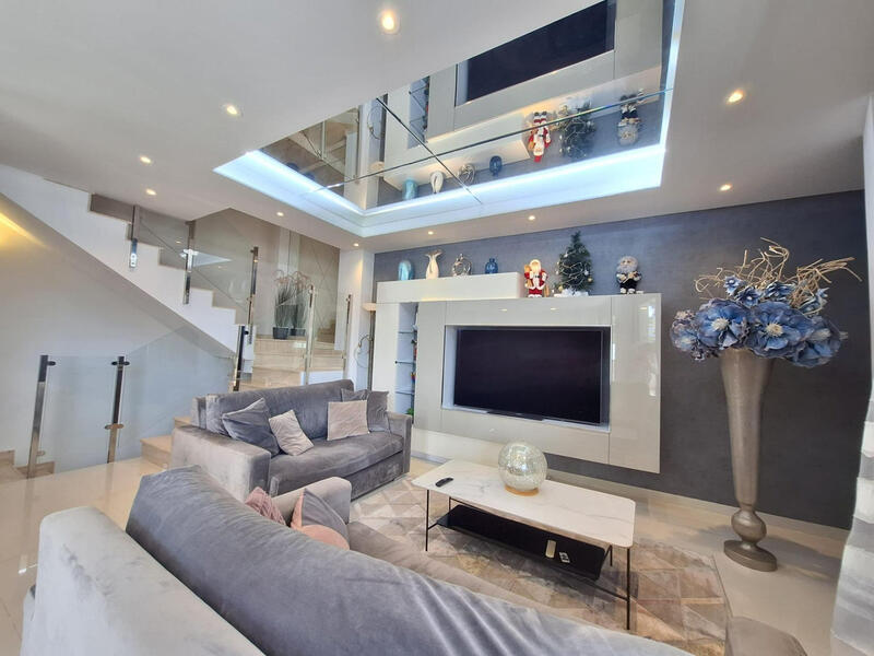 3 Cuarto Villa en venta