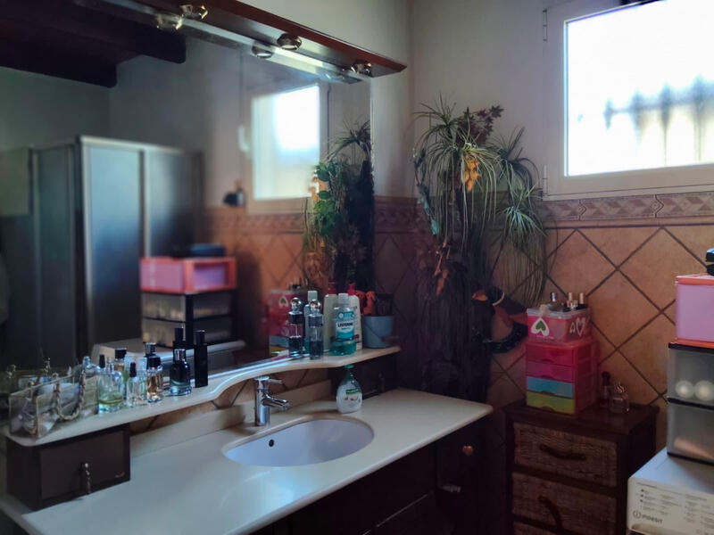4 Cuarto Villa en venta
