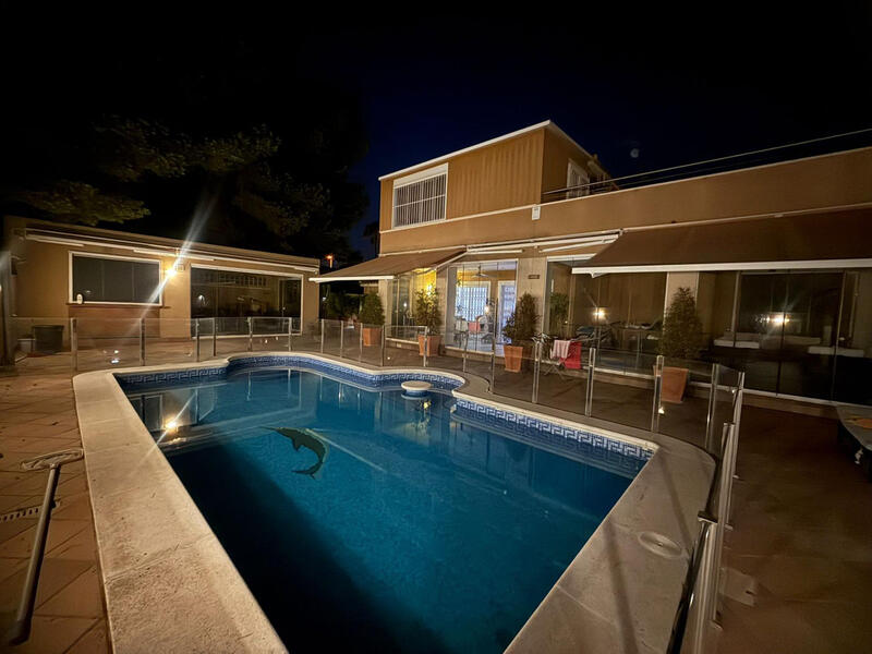 5 chambre Villa à vendre