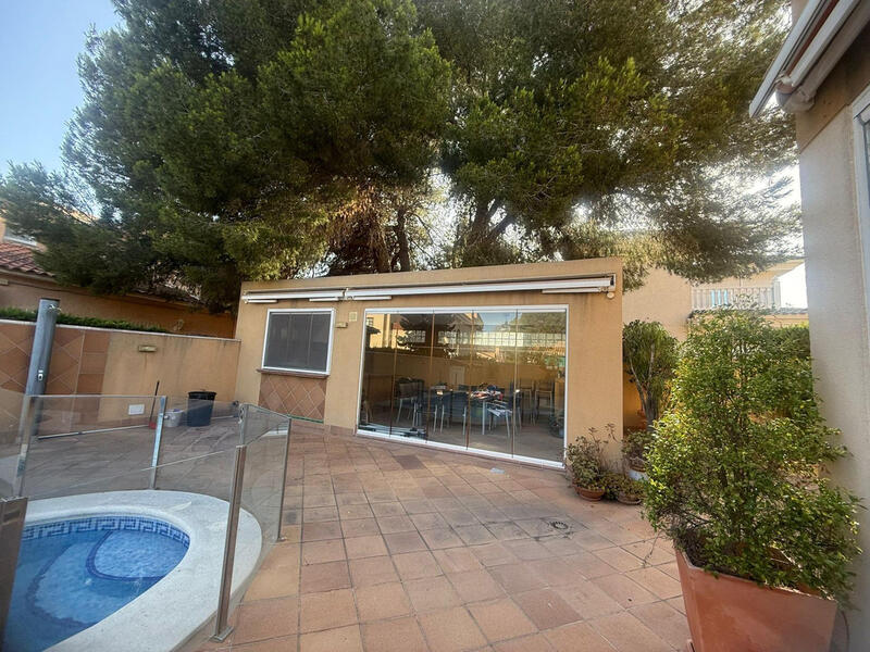 5 chambre Villa à vendre
