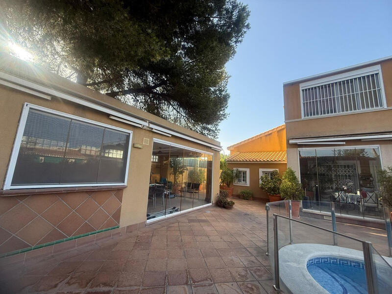 5 chambre Villa à vendre