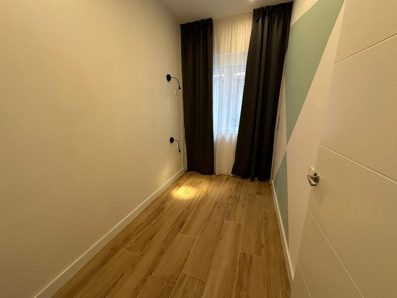 6 chambre Appartement à vendre