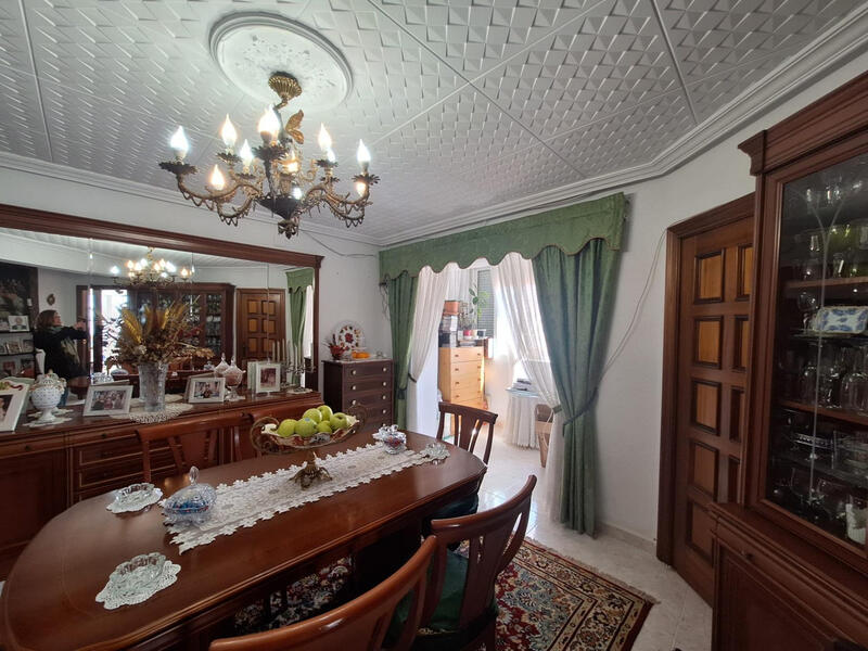 4 slaapkamer Appartement Te koop