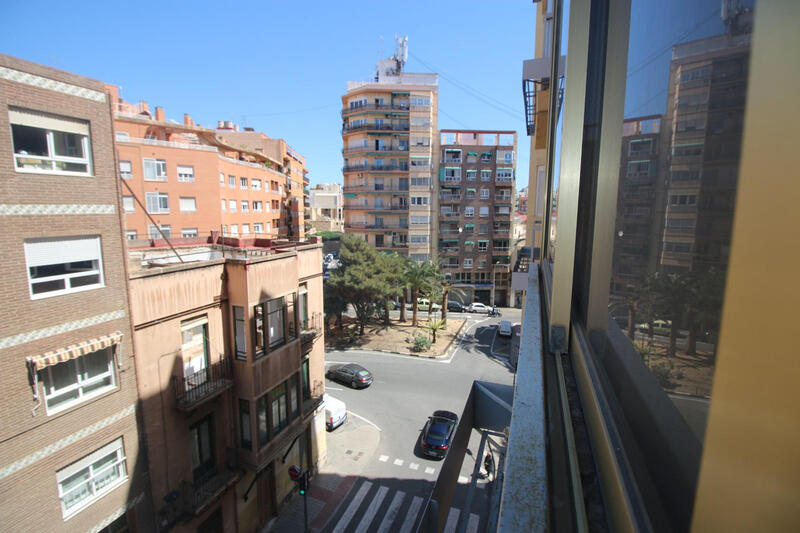 Appartement zu verkaufen in Alacant/Alicante, Alicante