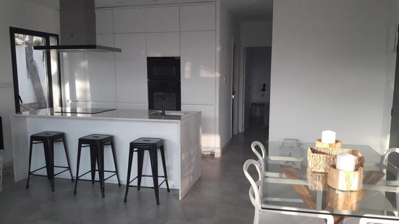 2 Cuarto Villa en venta