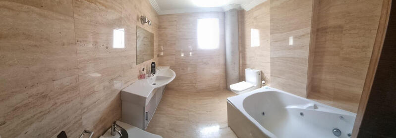 3 slaapkamer Appartement Te koop