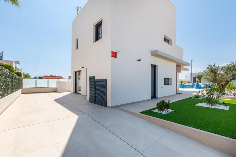 3 chambre Villa à vendre dans Campoamor, Alicante