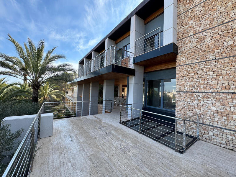 7 Cuarto Villa en venta