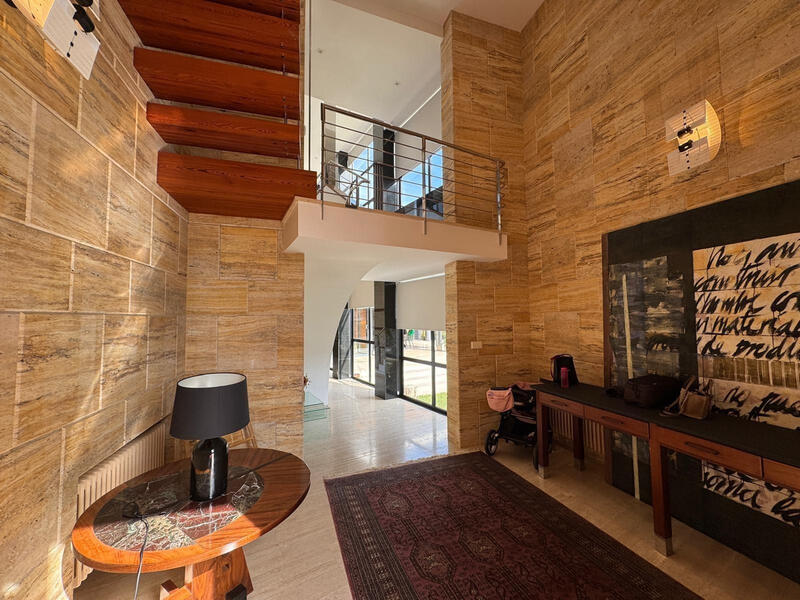 7 Cuarto Villa en venta