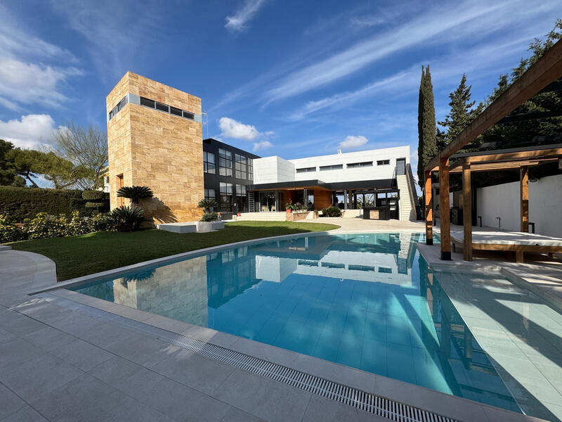 7 Cuarto Villa en venta