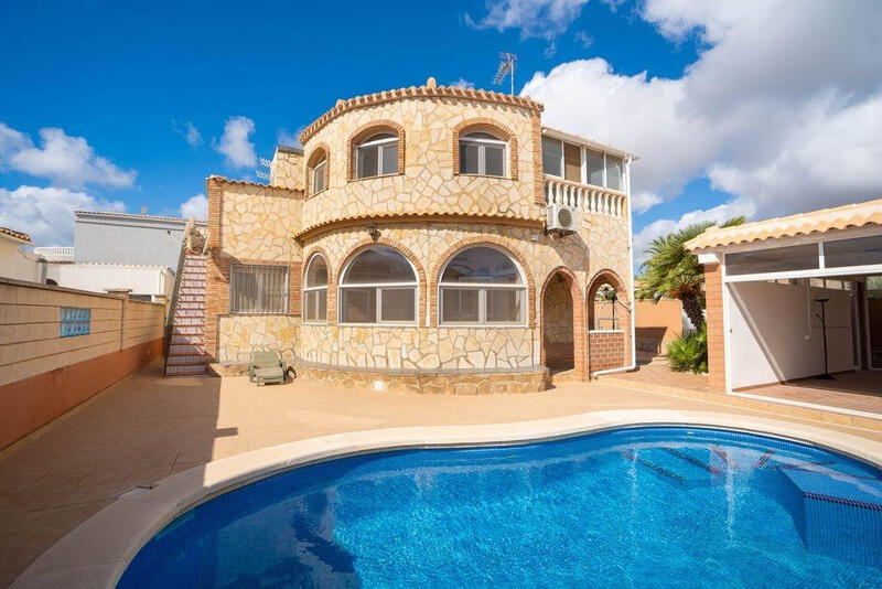 4 soverom Villa til salgs i La Florida, Alicante