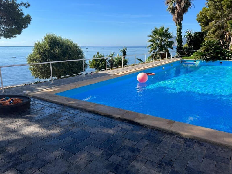 3 Cuarto Villa en venta