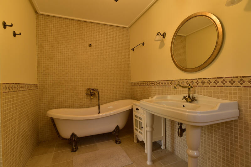 7 Schlafzimmer Villa zu verkaufen