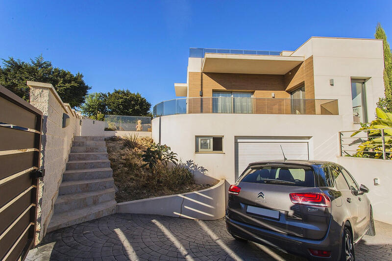 3 Cuarto Villa en venta