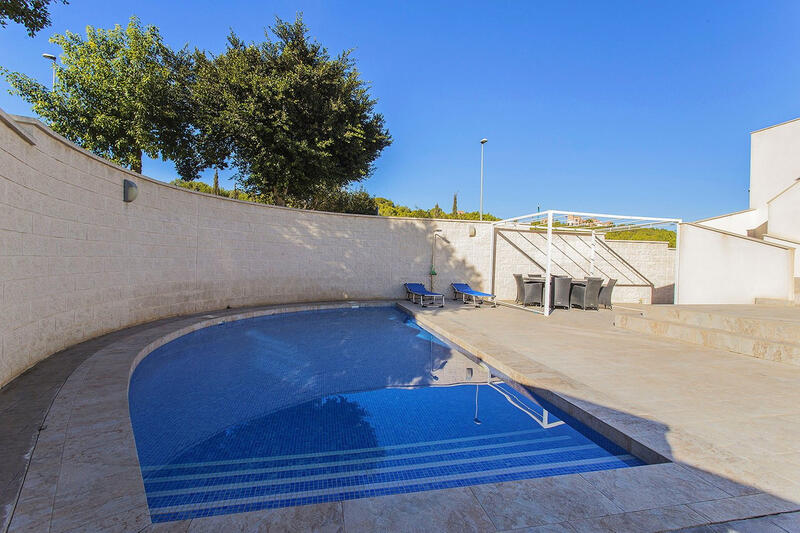3 Cuarto Villa en venta