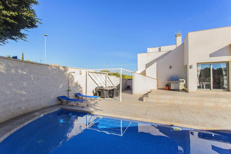 3 Cuarto Villa en venta