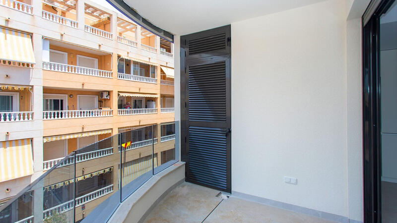 2 slaapkamer Appartement Te koop