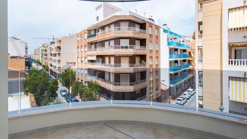 2 slaapkamer Appartement Te koop