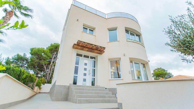 6 soverom Villa til salgs