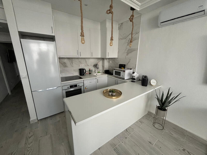 1 bedroom Apartment for sale